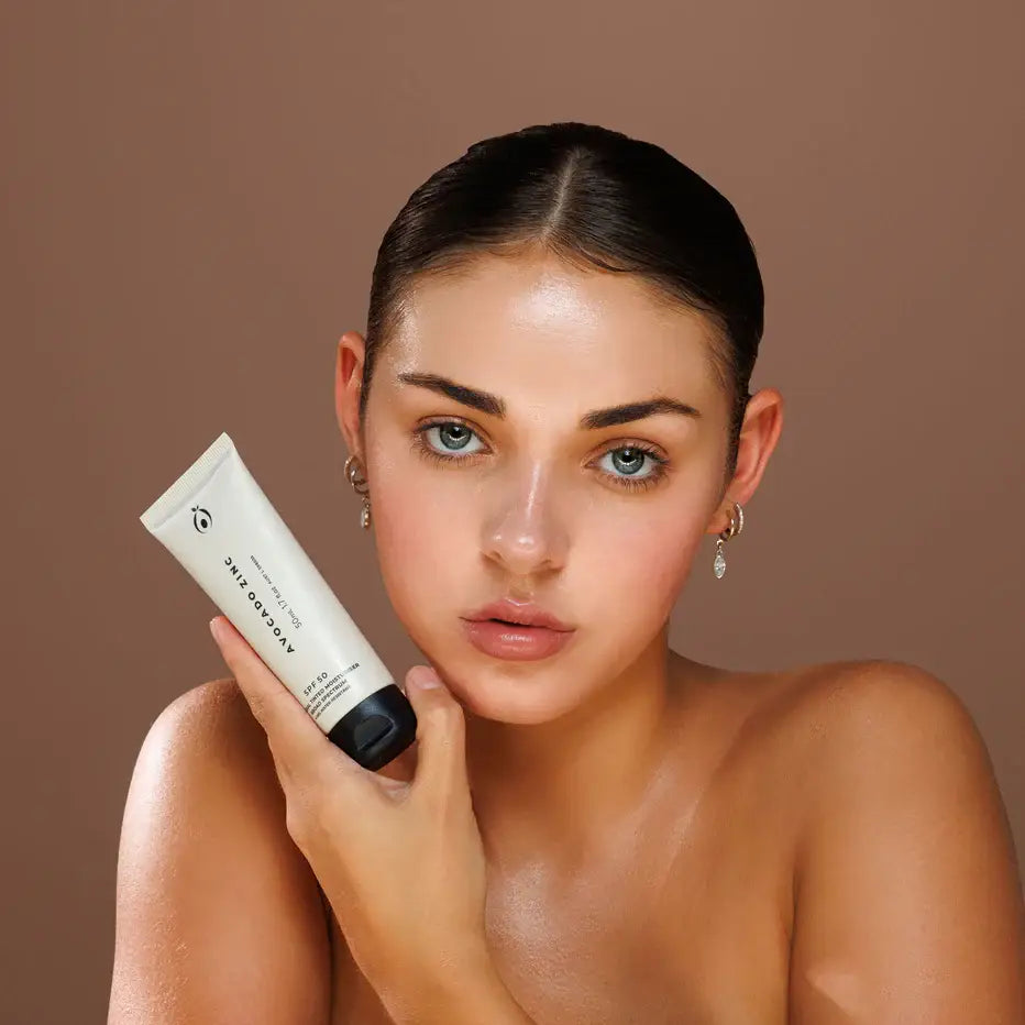 SPF 50 Natural Tinted Moisturiser: Light