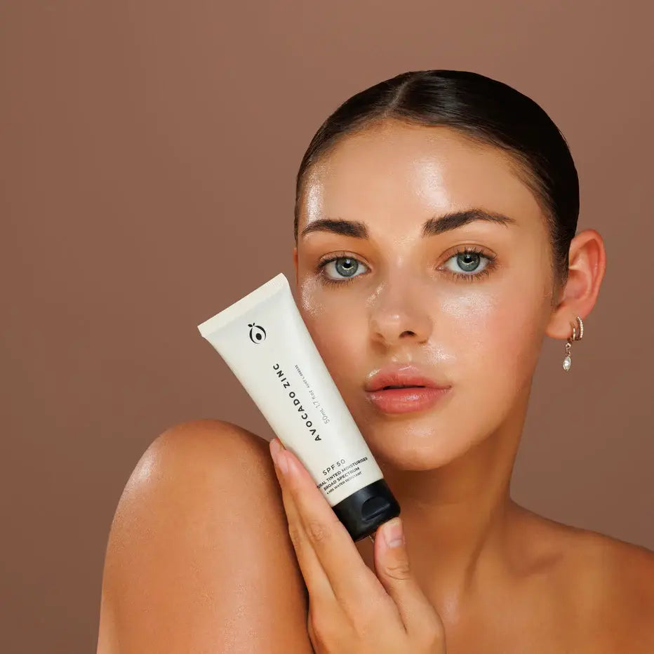 SPF 50 Natural Tinted Moisturiser: Light